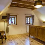 Dom Zegarmistrza 4*