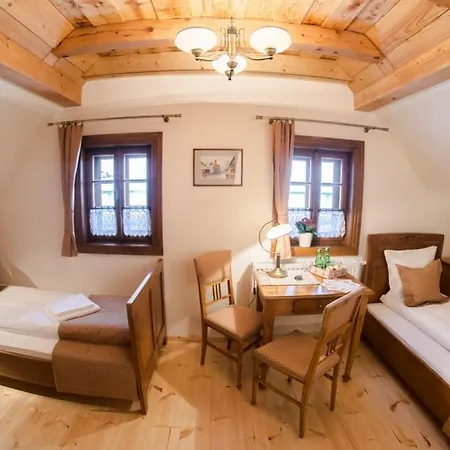 Dom Zegarmistrza Bed and Breakfast