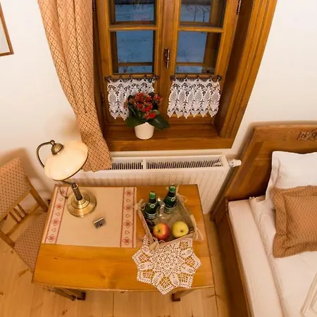 Dom Zegarmistrza 4*