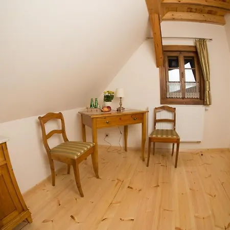 Dom Zegarmistrza Frühstückspension 3*