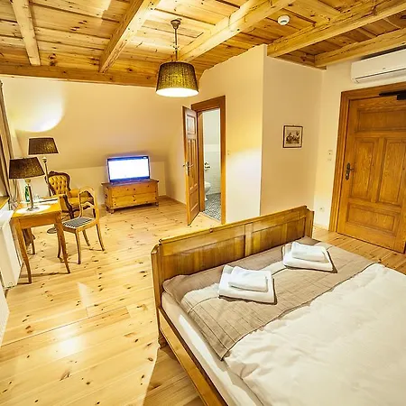 B&B Dom Zegarmistrza 보가티니아