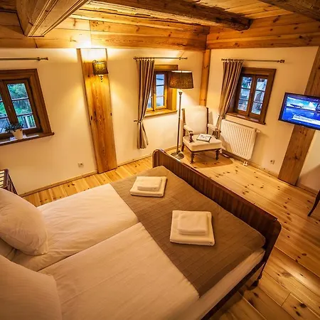 Dom Zegarmistrza 4* بوجاتينيا