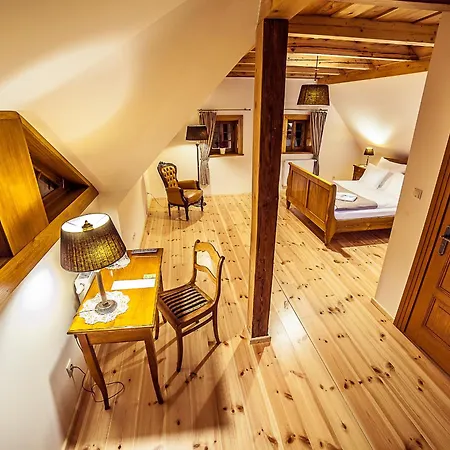 Bed and Breakfast Dom Zegarmistrza 4*