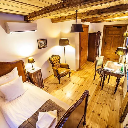Dom Zegarmistrza 4*