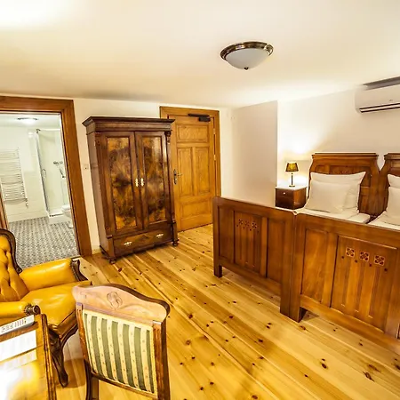 Bed & Breakfast Dom Zegarmistrza 4*