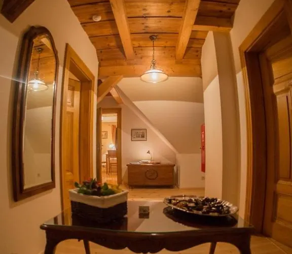Bed & Breakfast Dom Zegarmistrza 4*